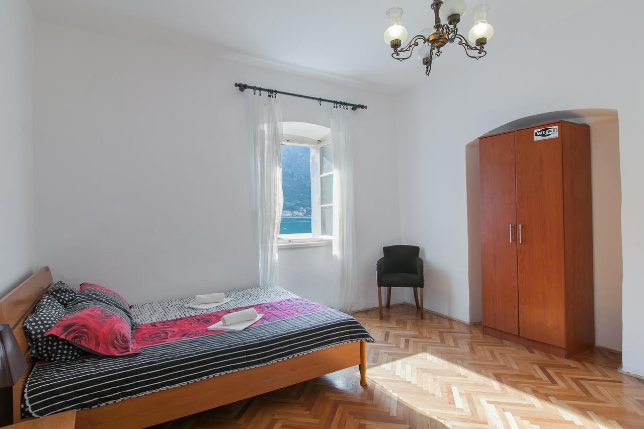 Montenegro Hostel 4U Kotor Zewnętrze zdjęcie